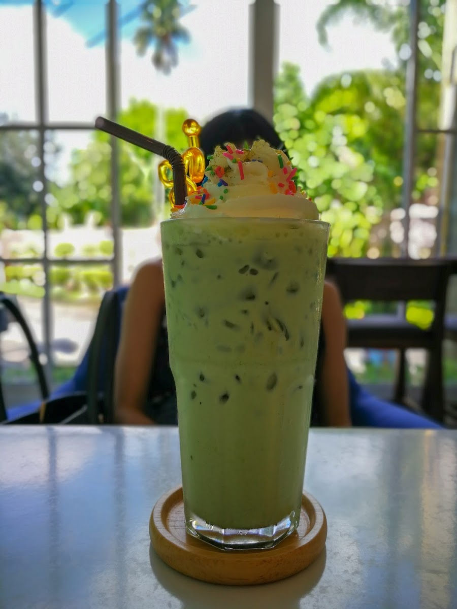 Happiness Cafe & Eatery - 5