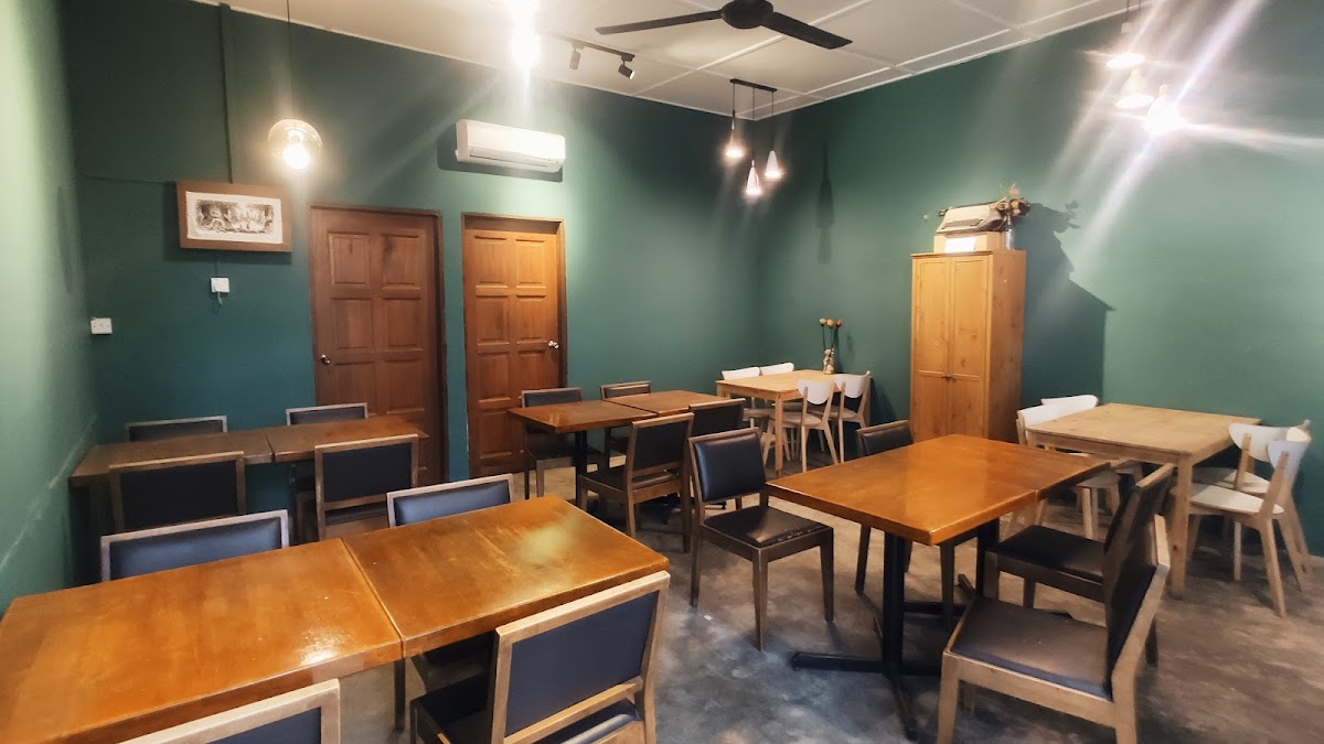 Tingkat Atas Canteen 二楼后座