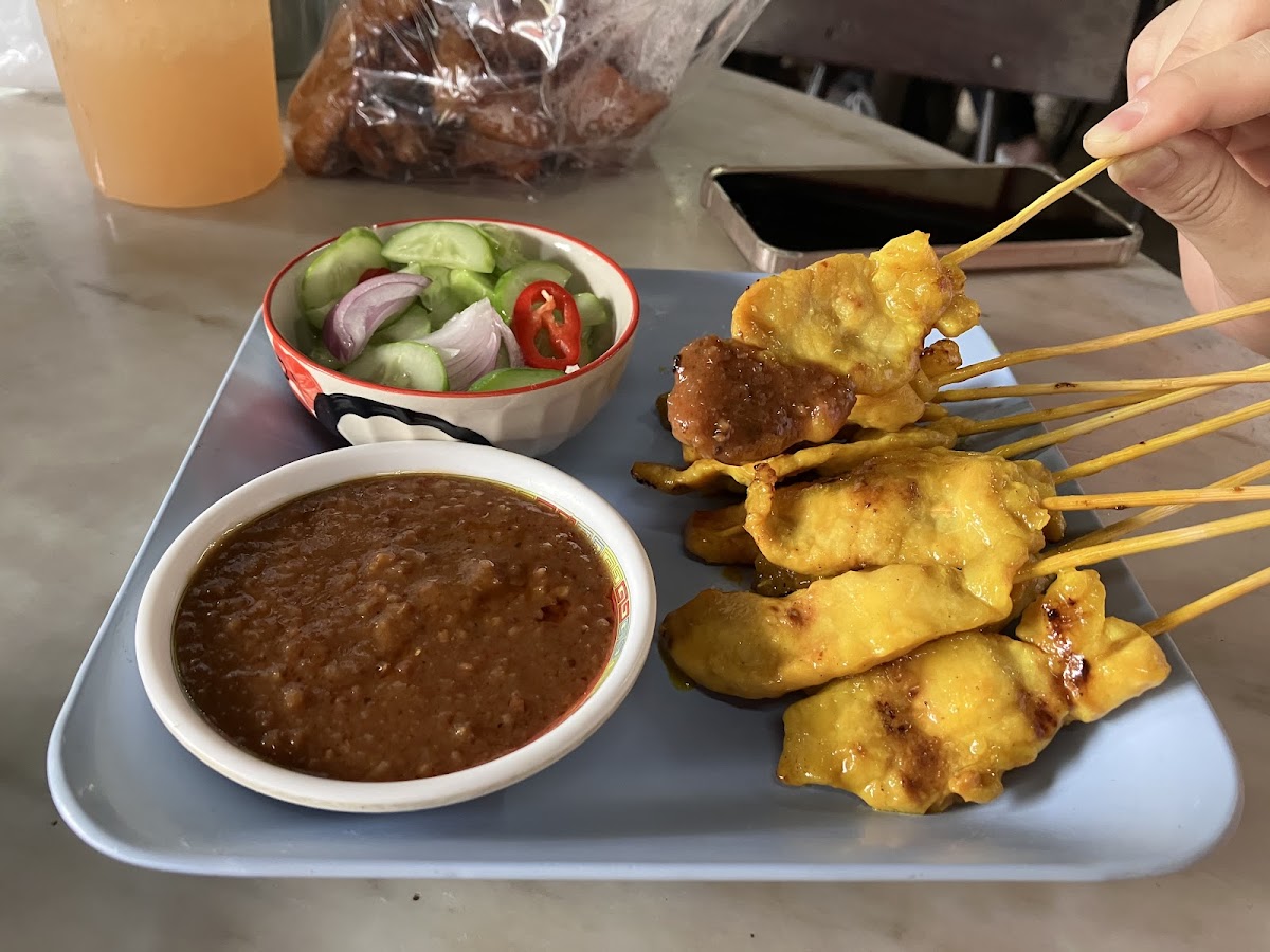 Tha Rua Song Coffee Shop - 3