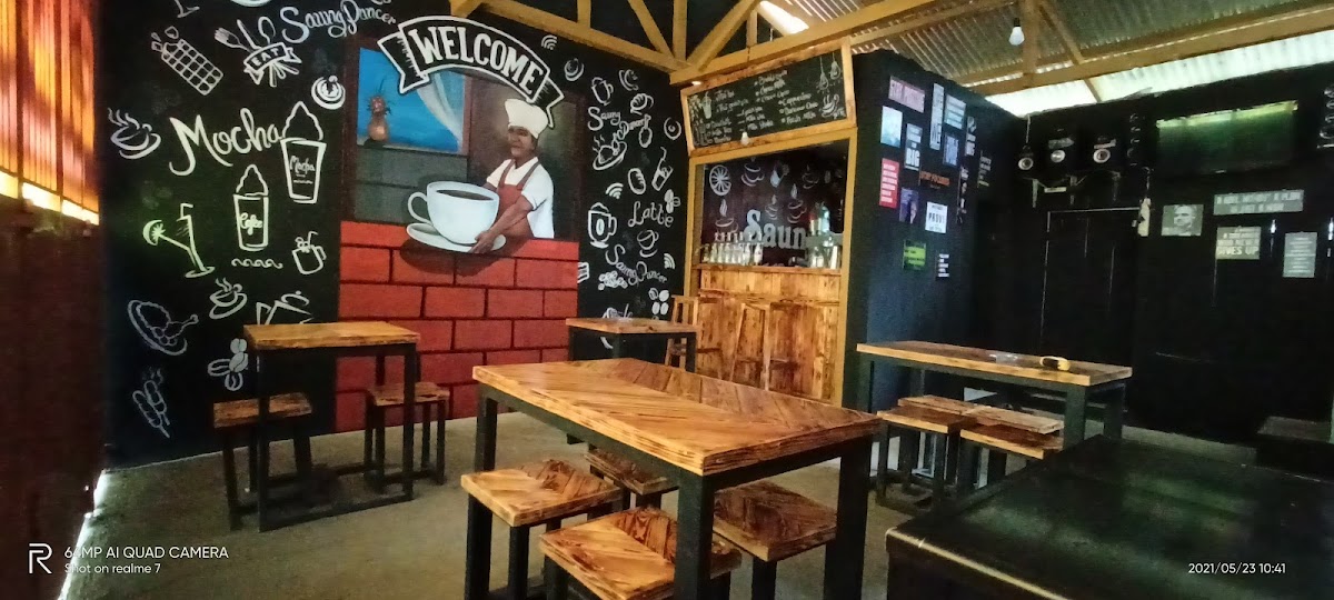 Saung Puncer Abah Wulung