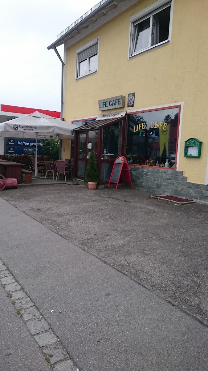 Life-Cafe-Montenegro