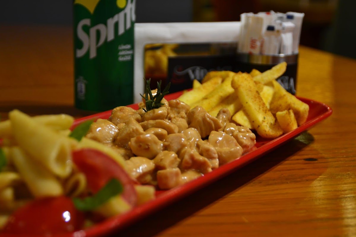 Virginia Cafe & Bistro - 8