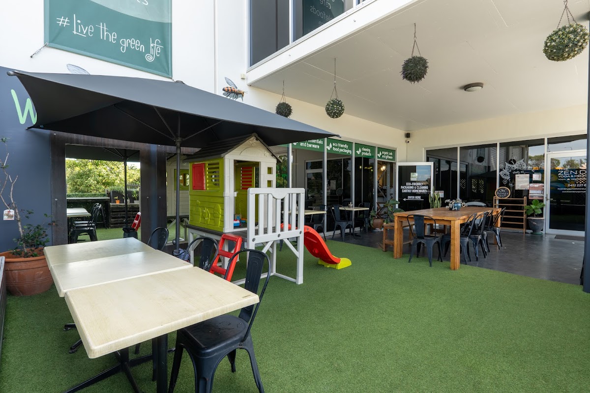 The Greenlife Cafe - 6