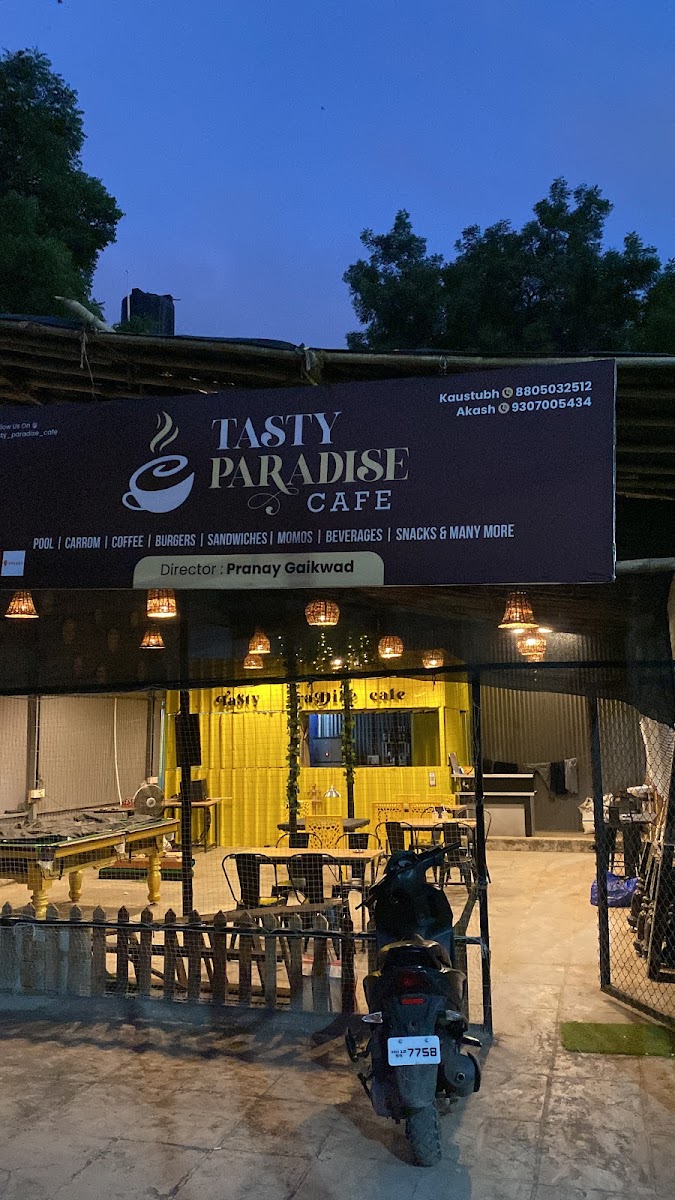 Tasty paradise cafe