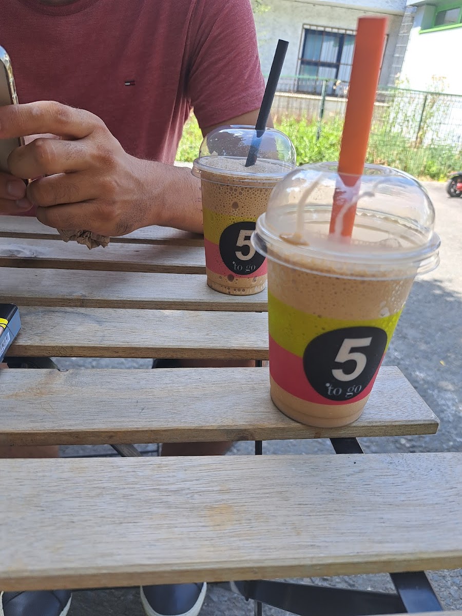 5 to go Matei Ambrozie - 6