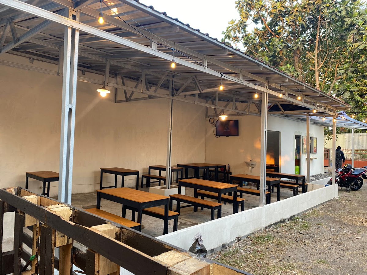 Cafe Mi.Rae (Chicken n Ramyon)