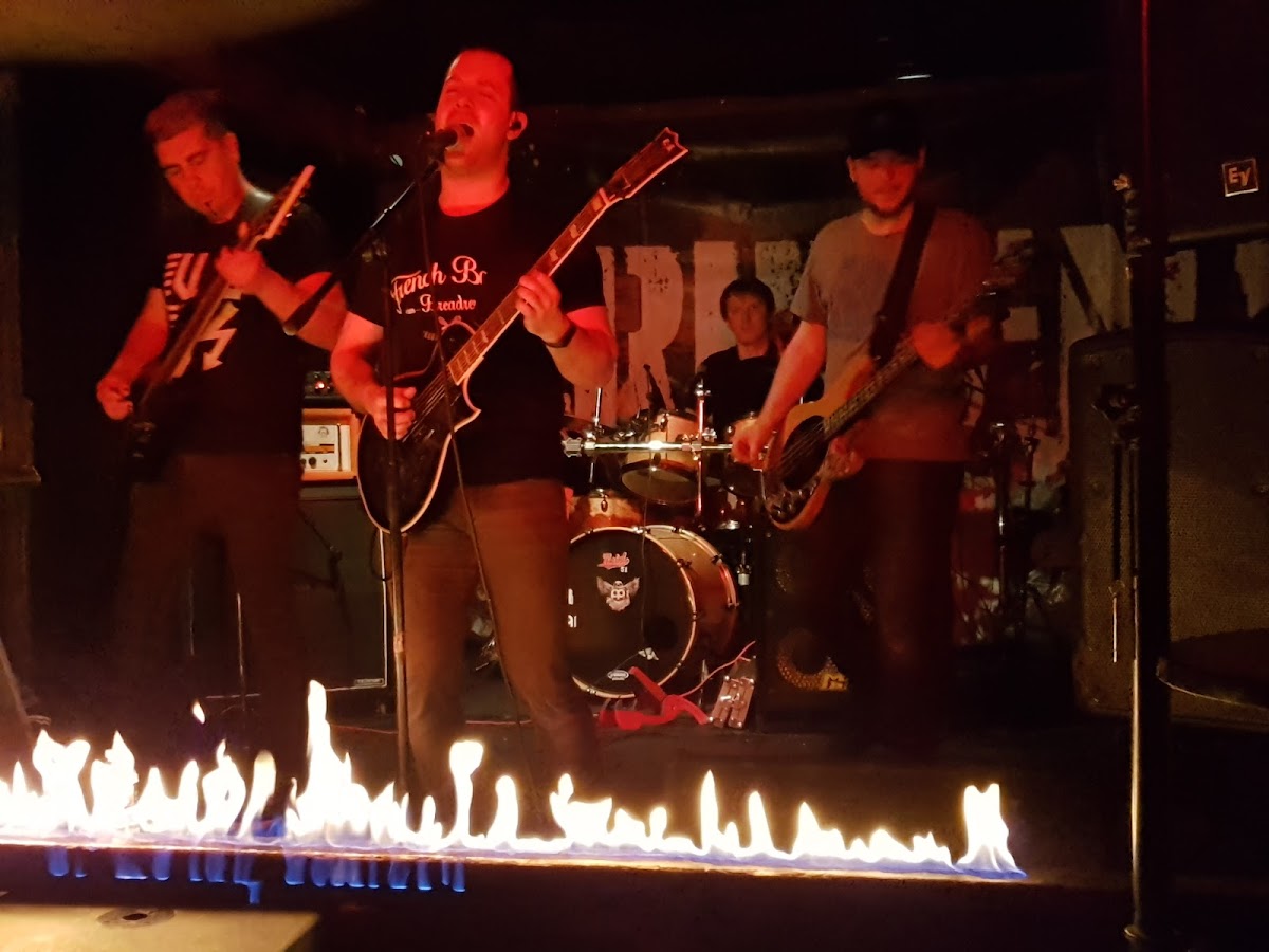 Café Le No Man's Land