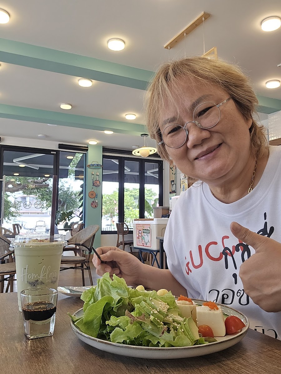 Homklaii - หอมไกล สลัดคาเฟ่ สุราษฎร์ธานี - 5