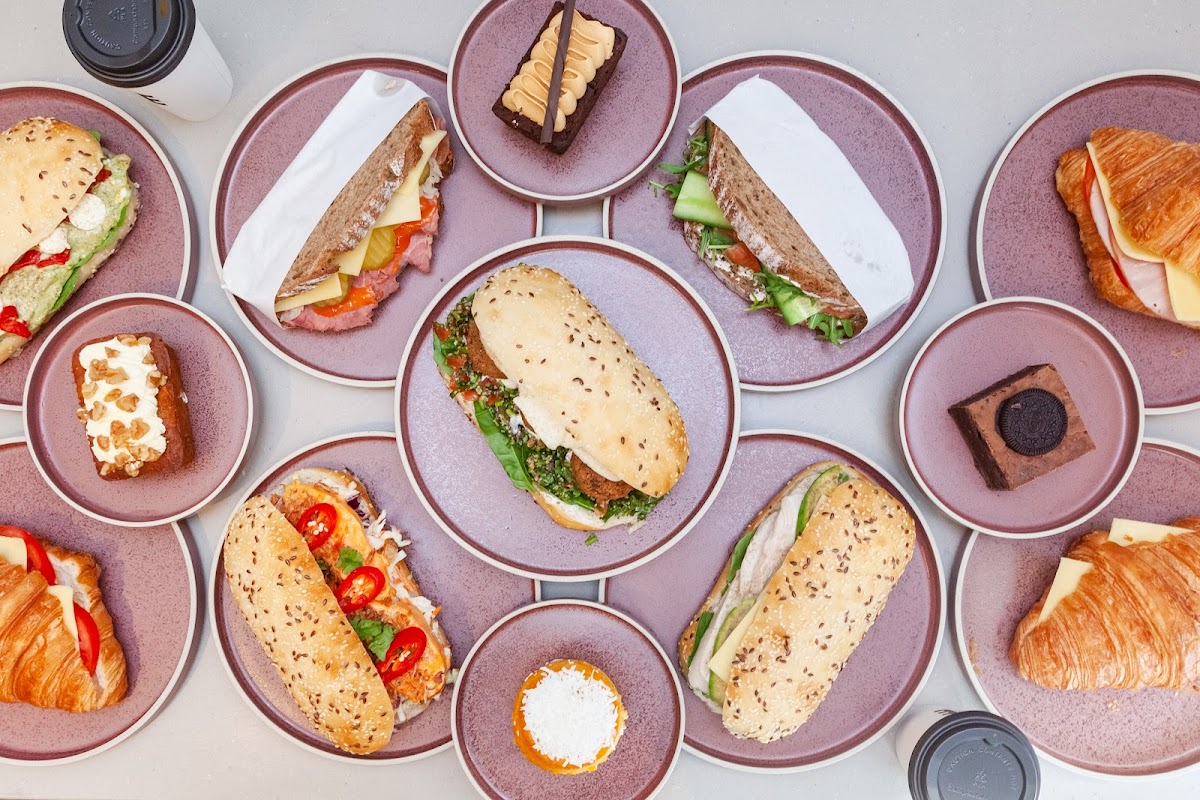 Mr Berkshire Cafe - 9