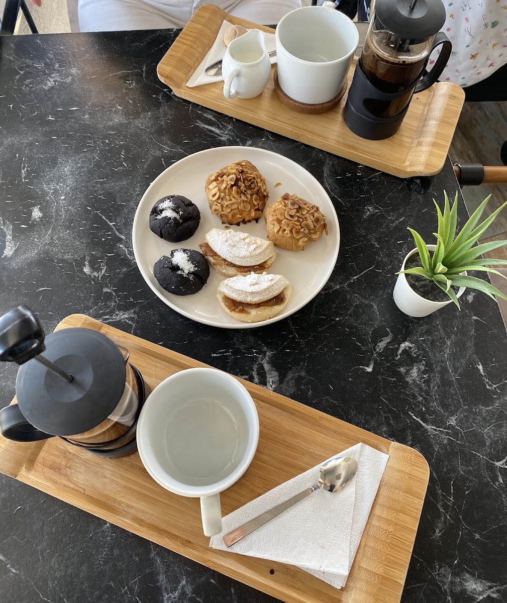 Venüs Patisserie & Cafe - 9