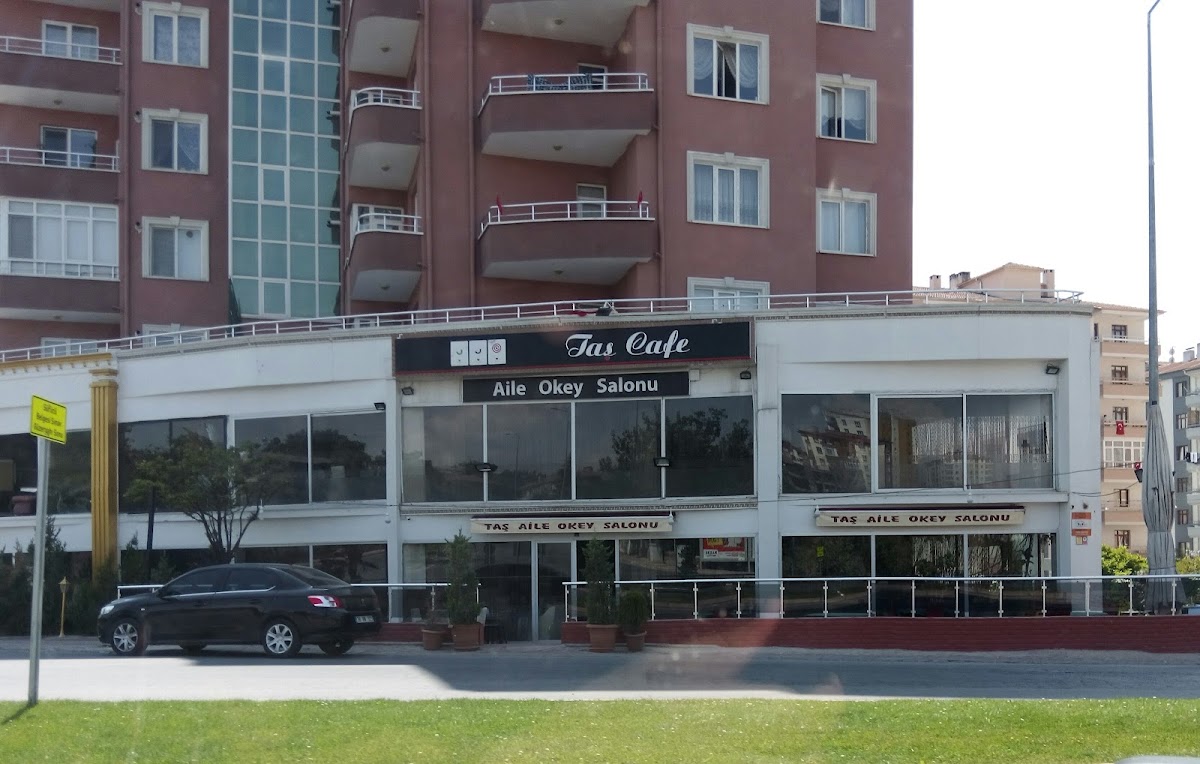 Taş Cafe Aile Okey Salonu