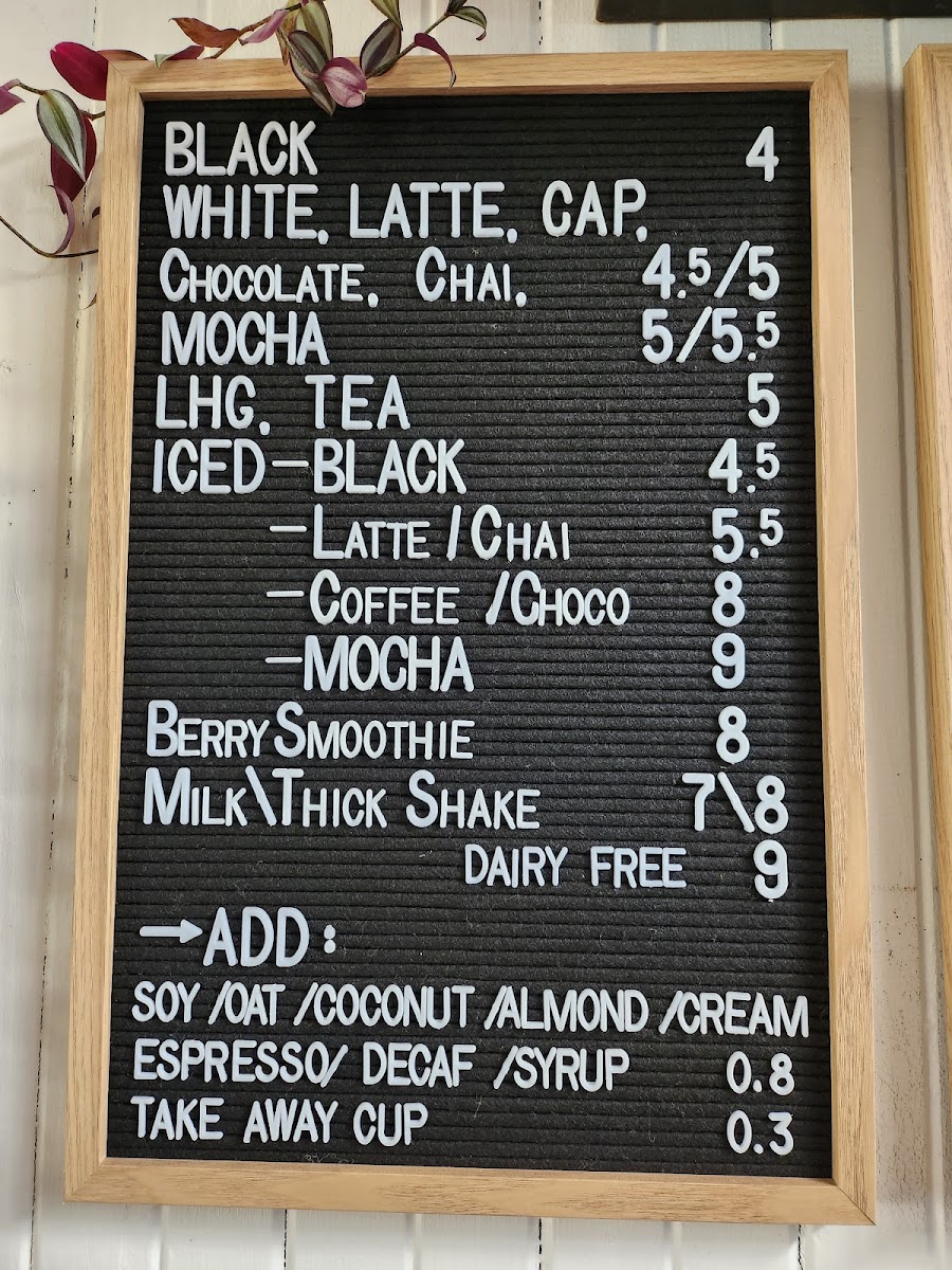 Crazy Rabbit Cafe - 1