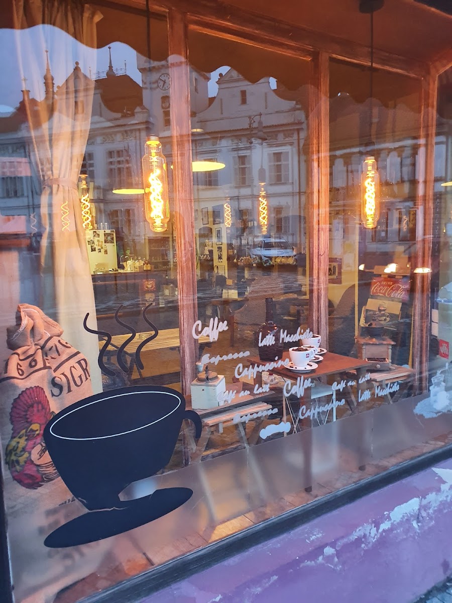 Kavárna a dárky Na náměstí