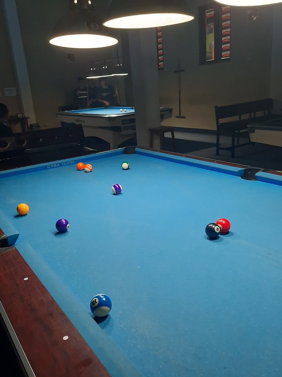 Champion (Billiard - Carwash - Cafe)