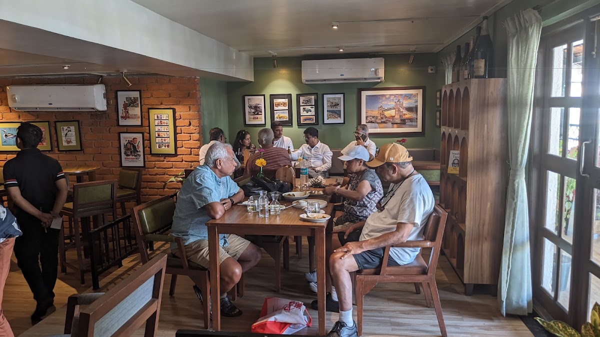 Postal 66 Cafe & Lounge