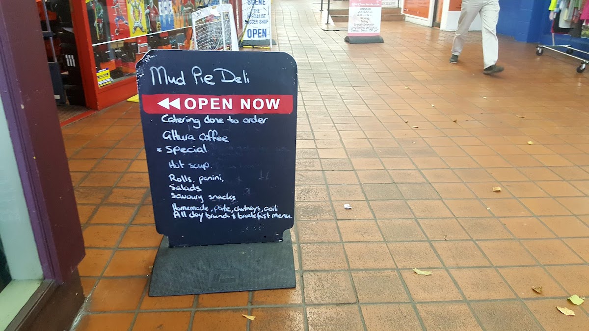 Mud Pie Deli - 6