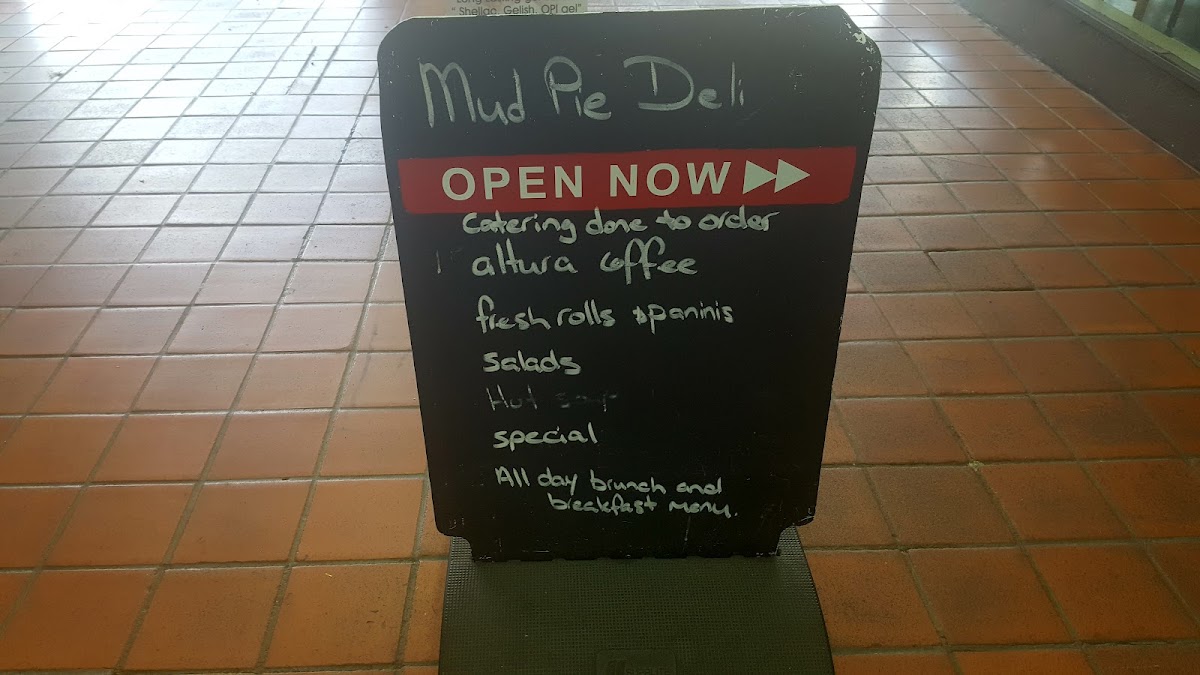 Mud Pie Deli - 7