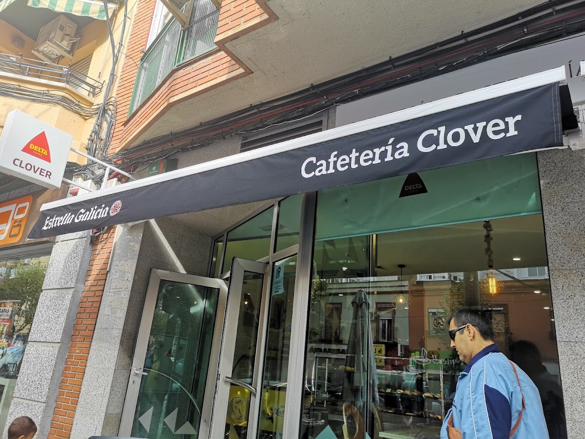 Panadería Cafetería Clover