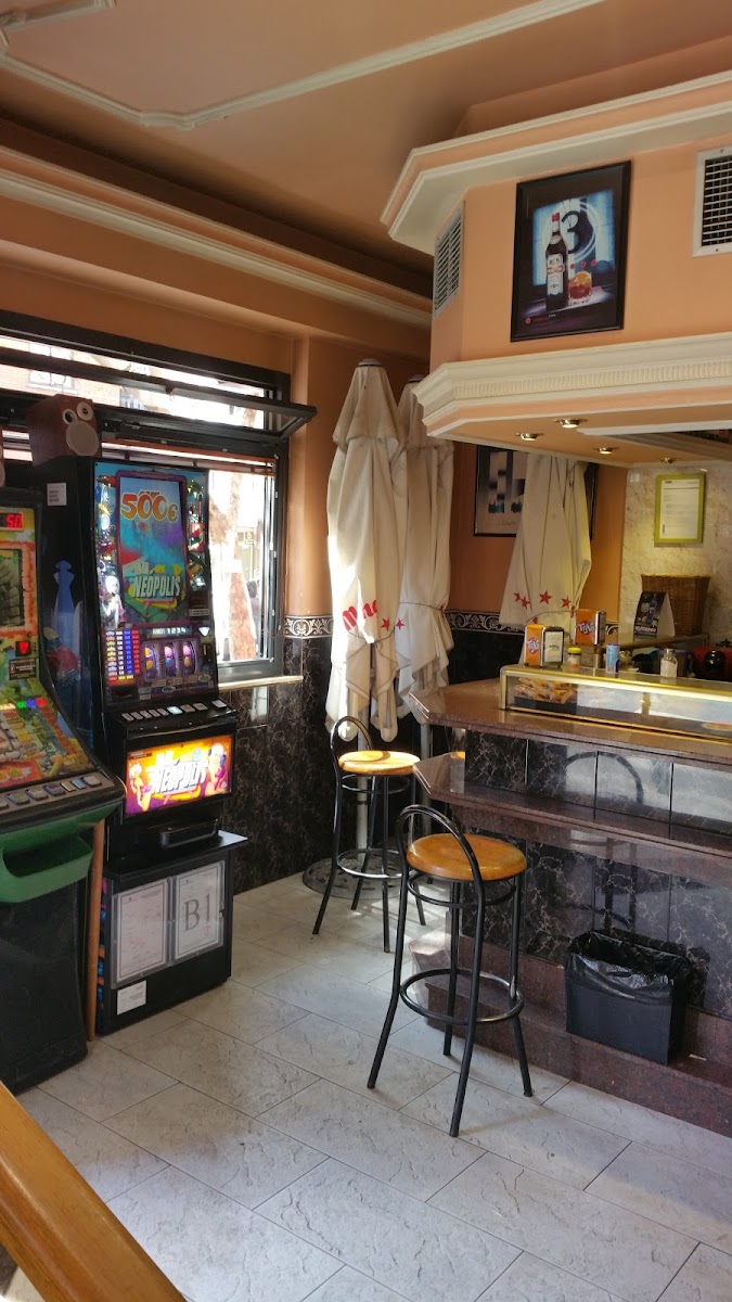 El Chaflán Cafetería