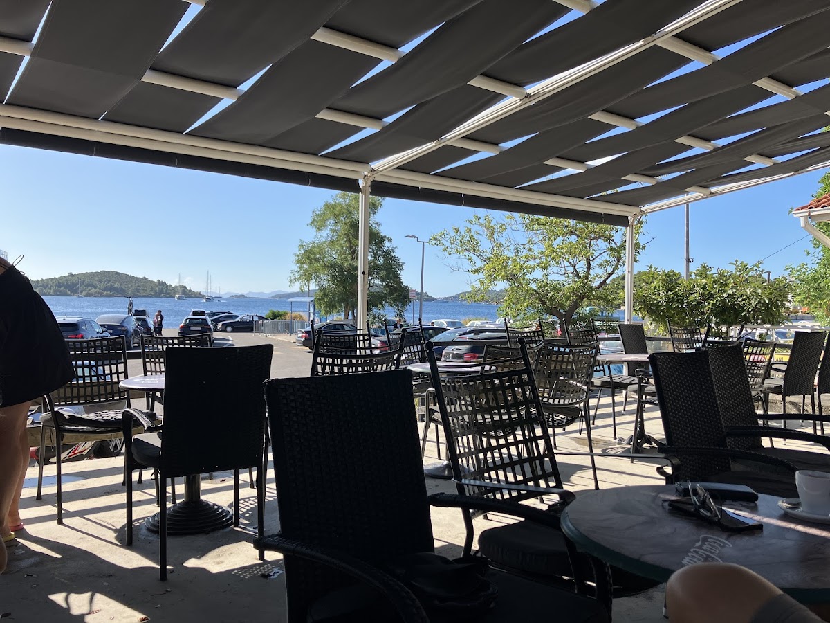 U.O. Fast Food 'F&G'