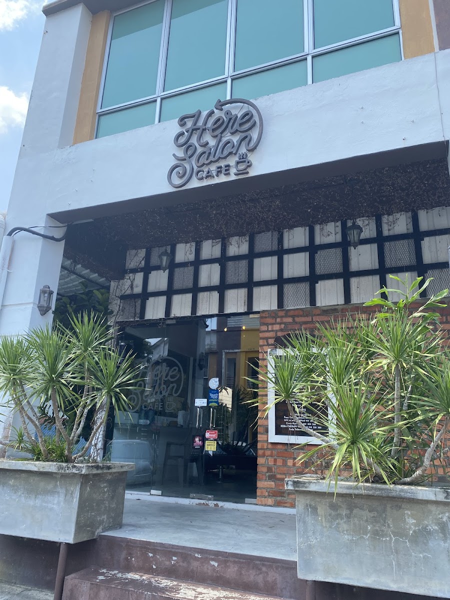 Here Salon&Cafe
