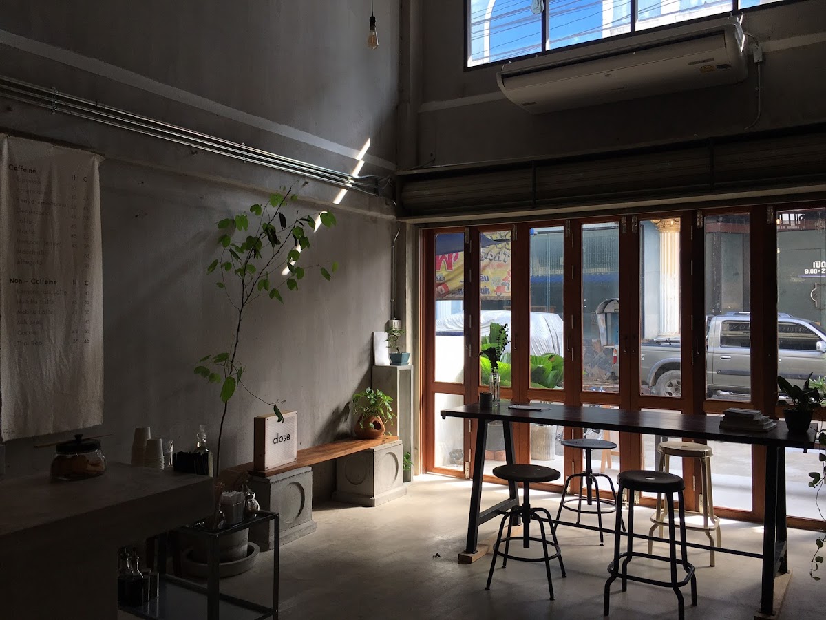 lali lali local cafe'