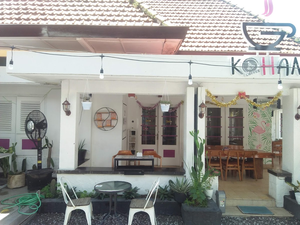 Kohan Cafe & Eatery