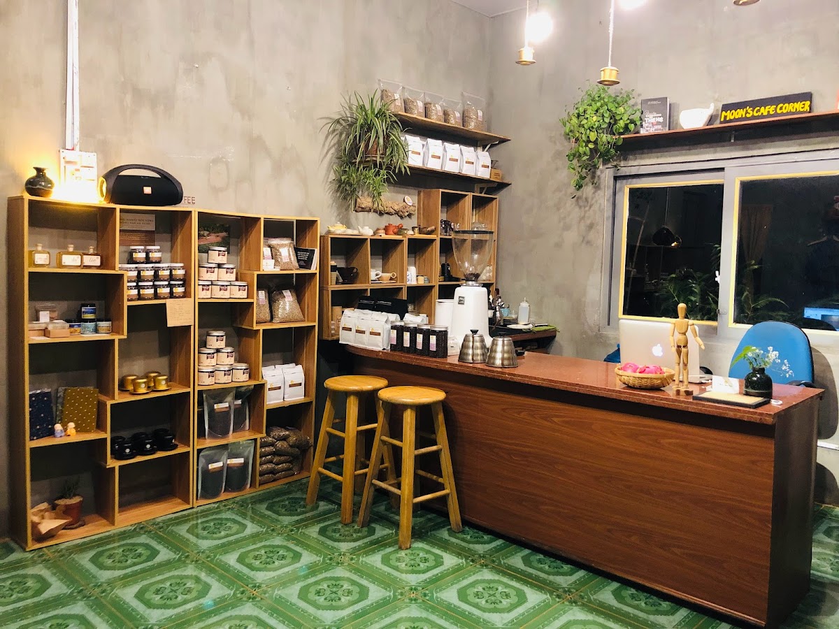 Moon's Cafe and Farmstay