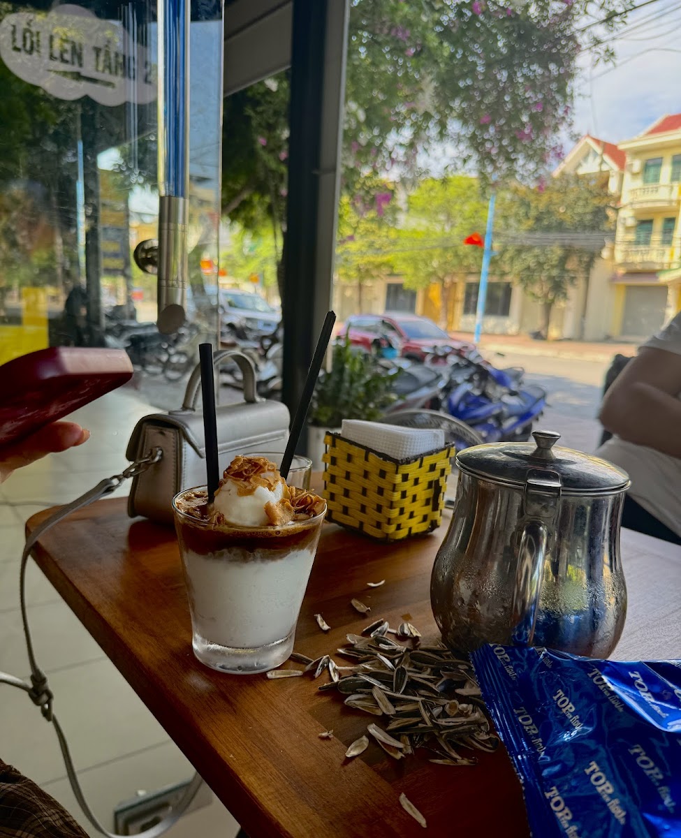 Boom Coffee billiards - 2