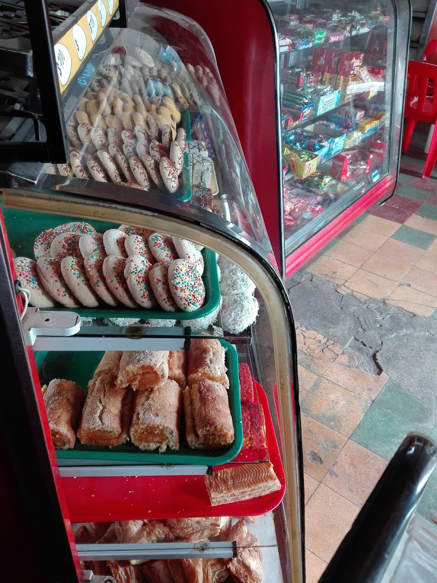 Panaderia Y Cafeteria VILLA