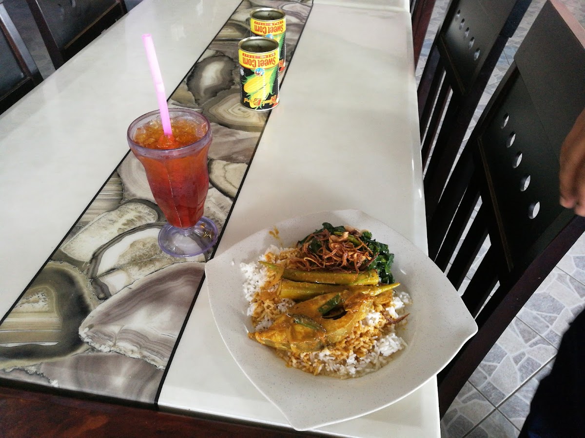 Cafe Pinggiran Laut - 7