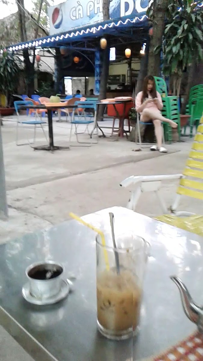 Quán Cà Phê Dốc Cầu - 2