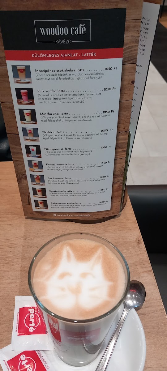 Woodoo Kávézó - 3