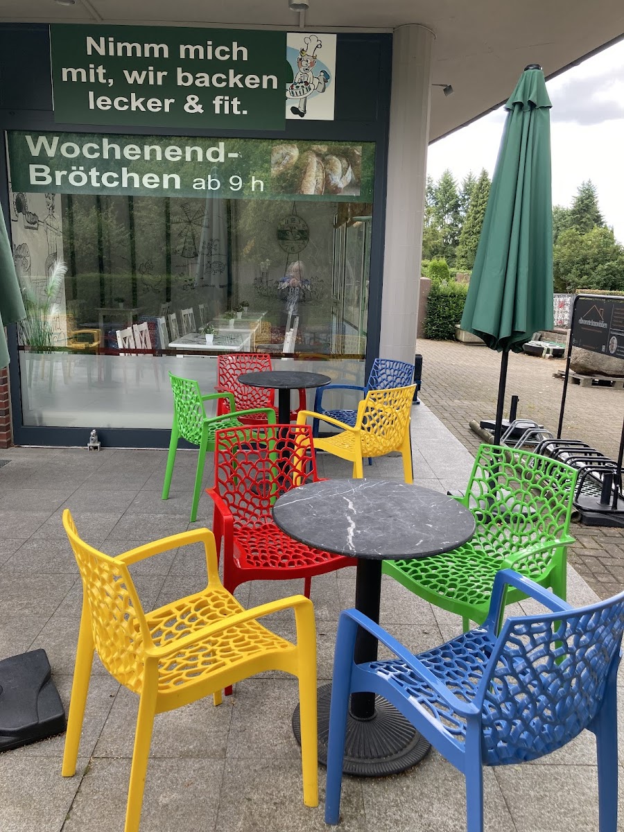 Back-Cafe Wedel * Konditorei mit dem feinen Unterschied.