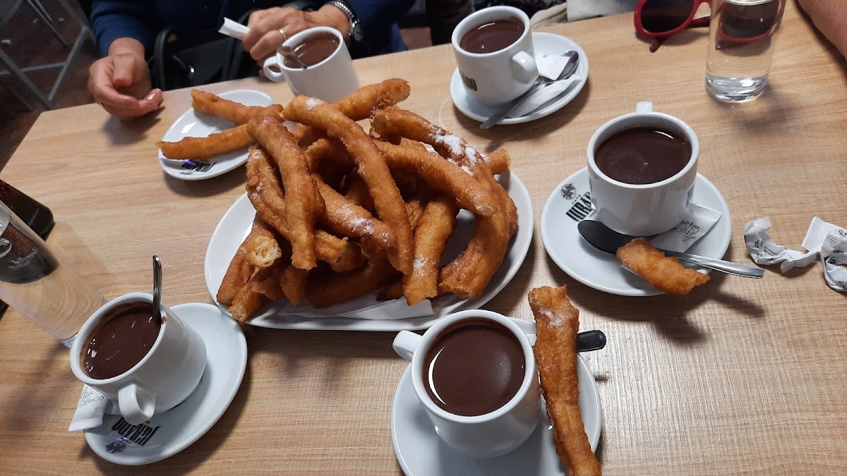 Evalo Cafe Bar Churreria