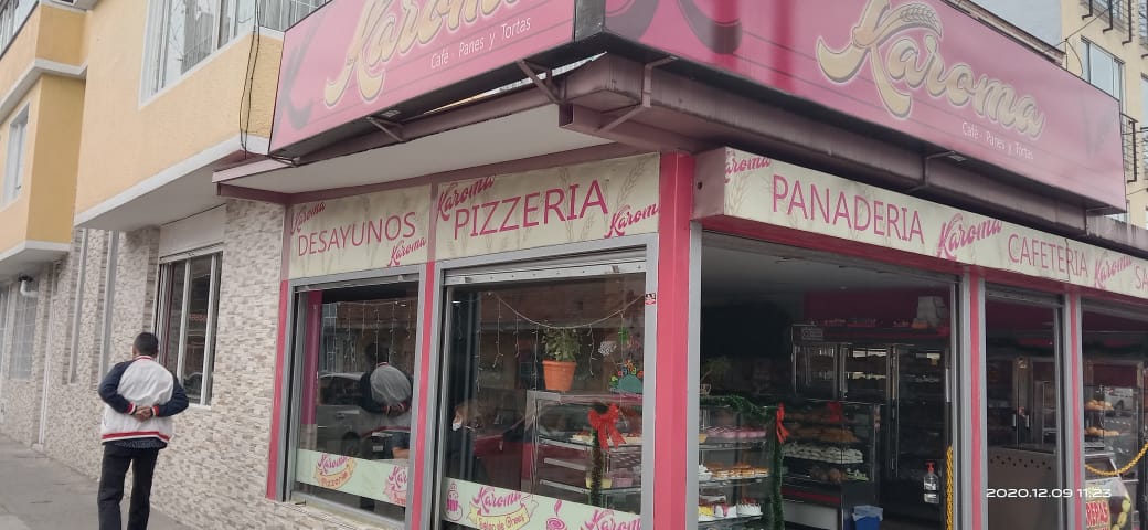 KAROMA. Café Panes y Tortas