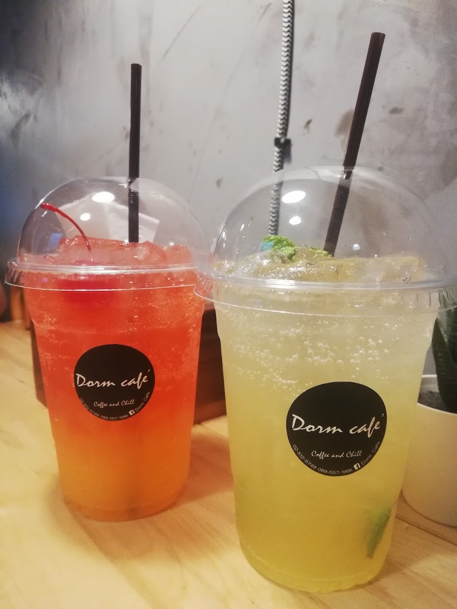 Dorm Café - 6
