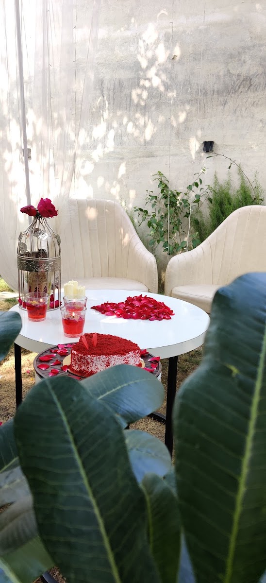 Signature Cafe & Restro