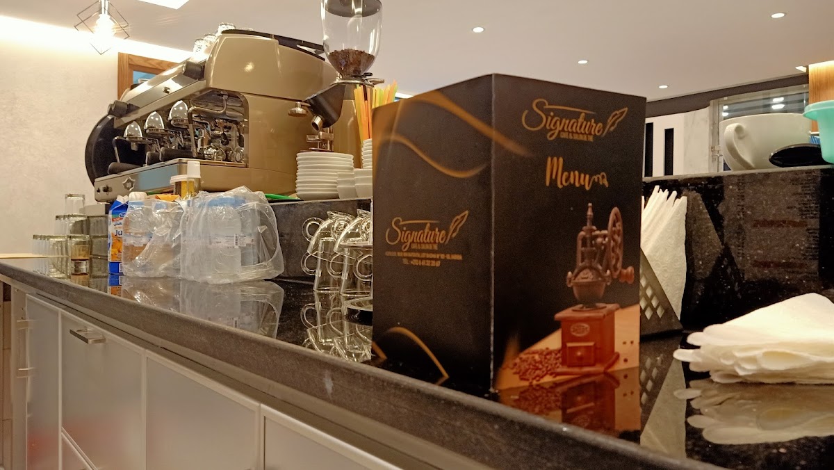 Signature Café