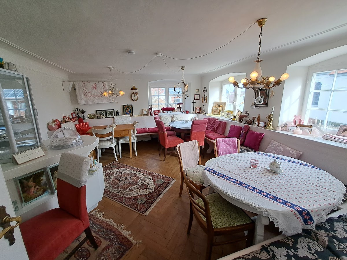 's Himmelreich .CAFÉ .STADEL .ZIMMER