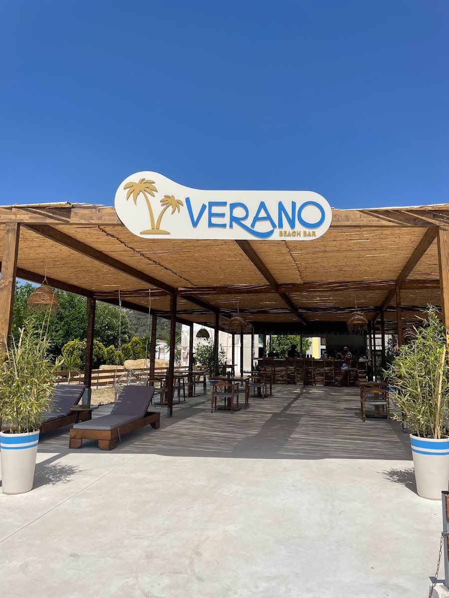 Verano Beach Bar