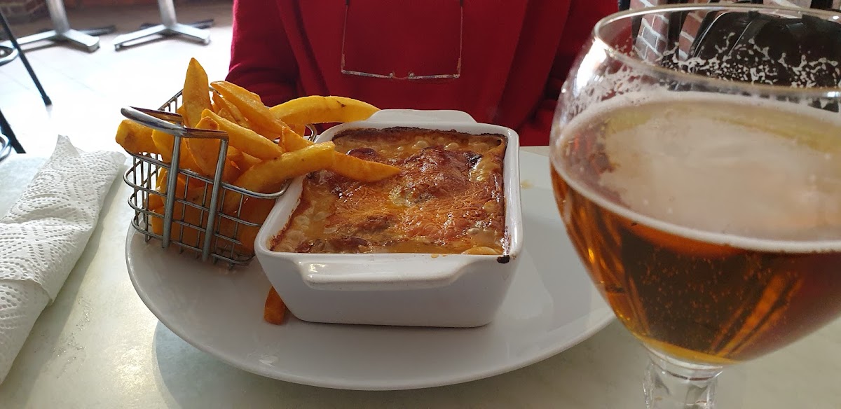 Cafe des sports Guise