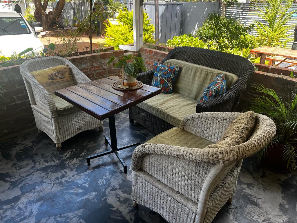 The Roasted Bean Cafe_zw