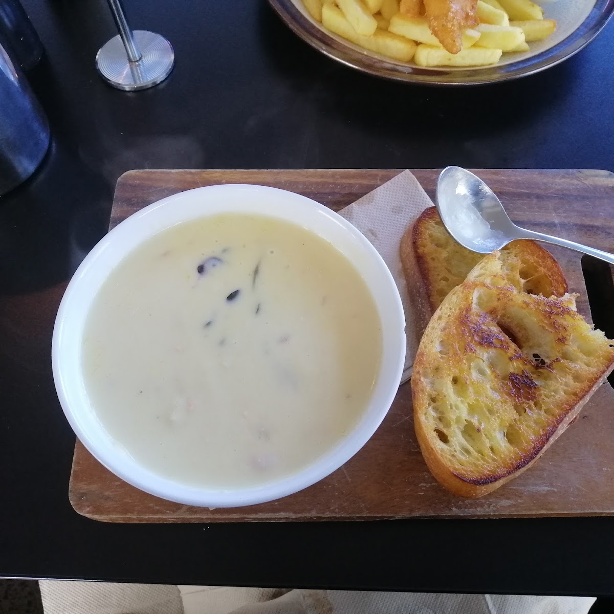 Omaha Beach Cafe - 8