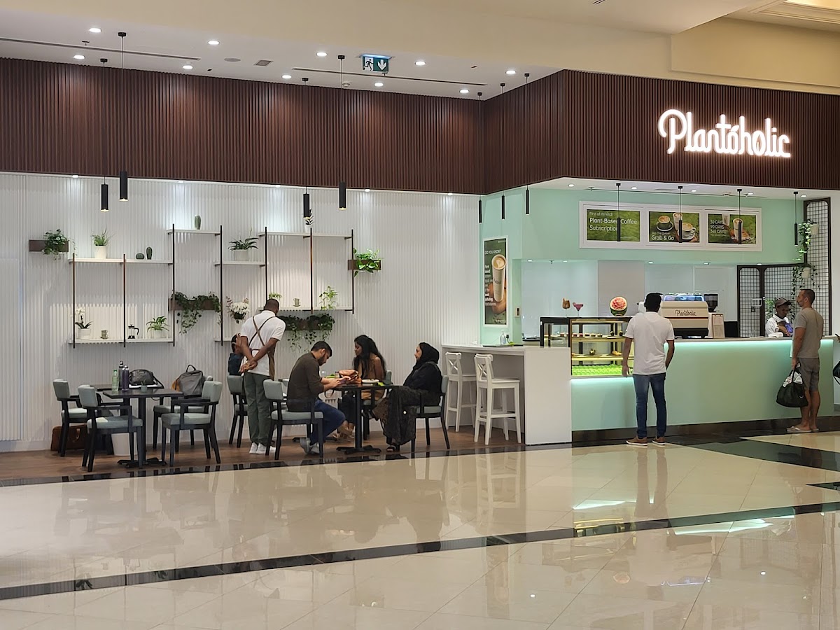 Plantoholic Cafe and Restaurant L.L.C