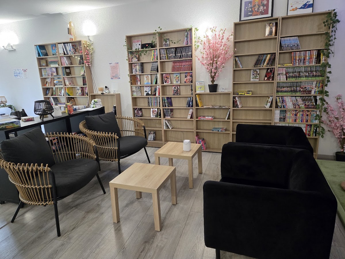 Isekai Himitsu - Librairie Manga , Café et Coworking à Rumilly - 4