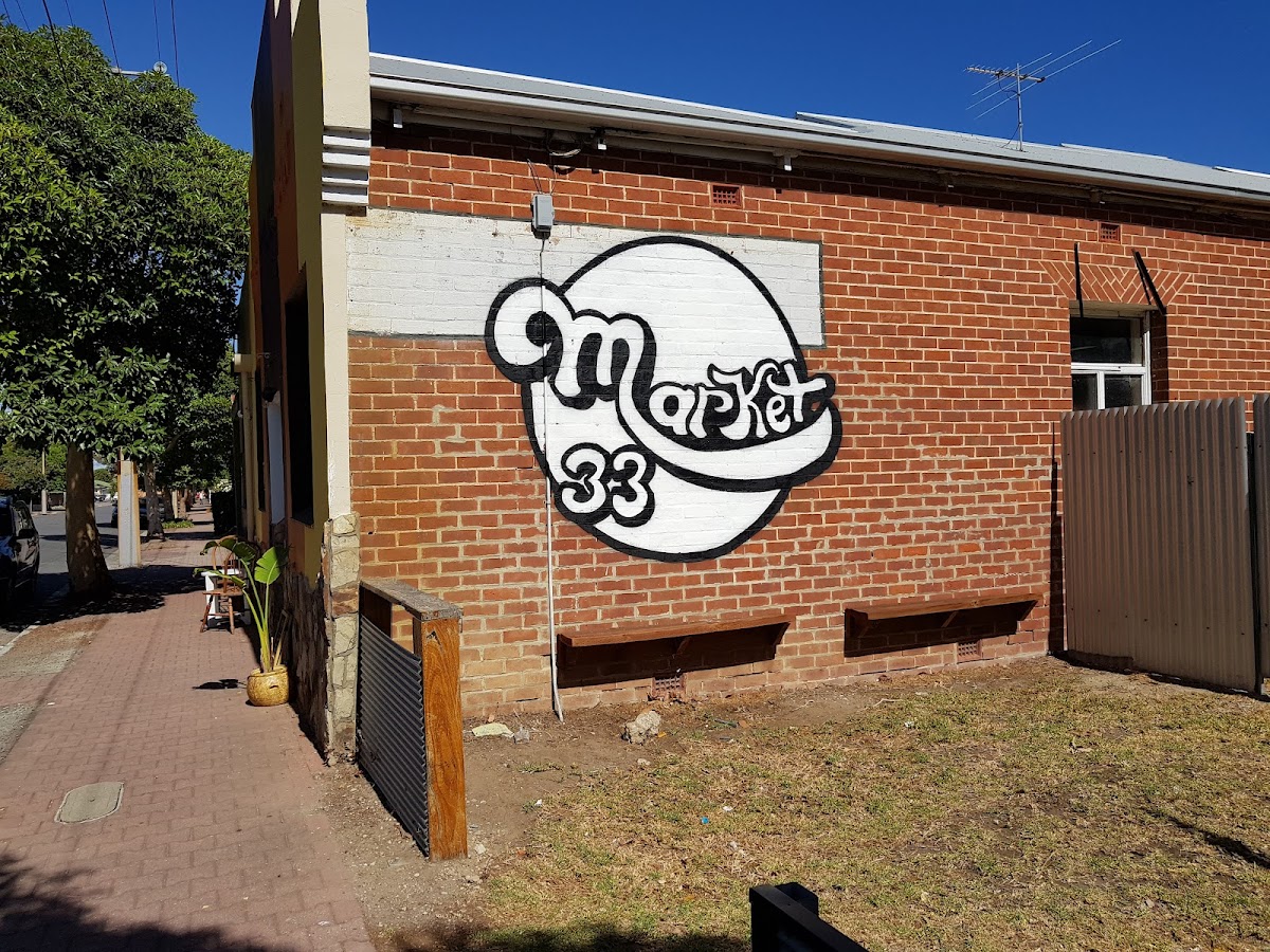Market 33