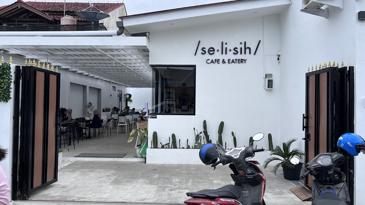 Selisih Cafe & Eatery