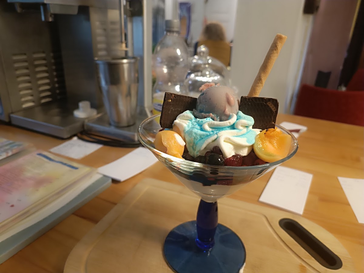 Pia's EisManufaktur & Kaffee - 7