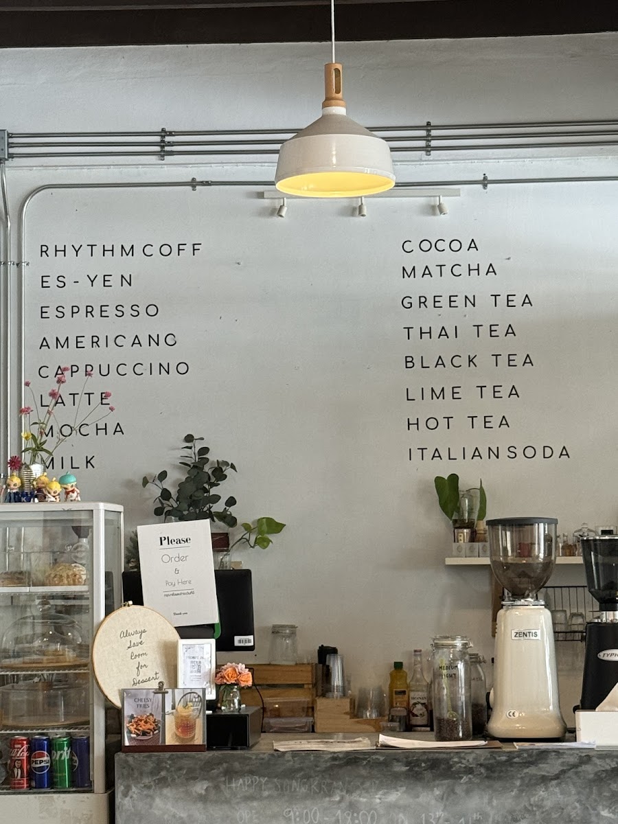 RHYTHM cafe & eatery (ริธธึม คาเฟ่) - 5